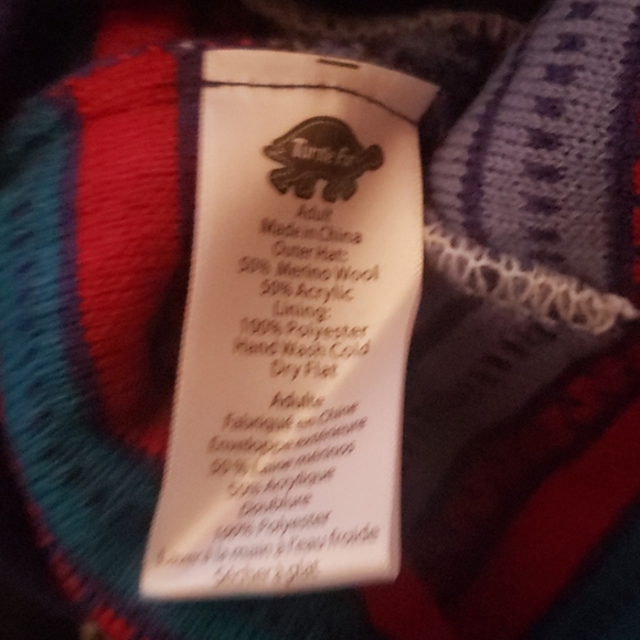 Turtle Fur Merino Wool Knit Beanie Hat - Picture 4 of 4